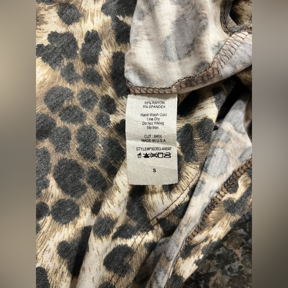 Leopard Print Elastic Waist Short Sleeve Romper Size SMALL NEW! - Picture 15 of 16